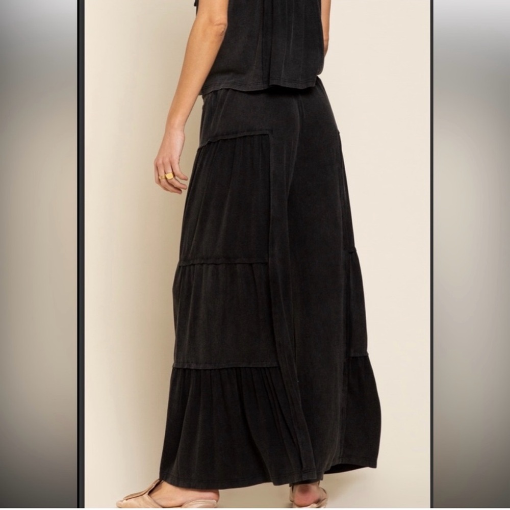 POL Black Flowy Ribbed Knit Wide Leg Pants🖤 - Picture 3 of 8